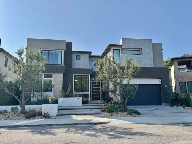 Primary Photo - 20401 Aberdeen Ln