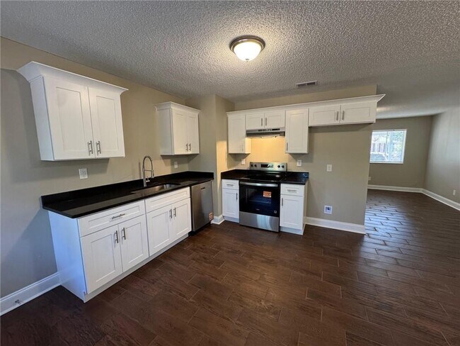 Building Photo - 4116 Latimer Ln