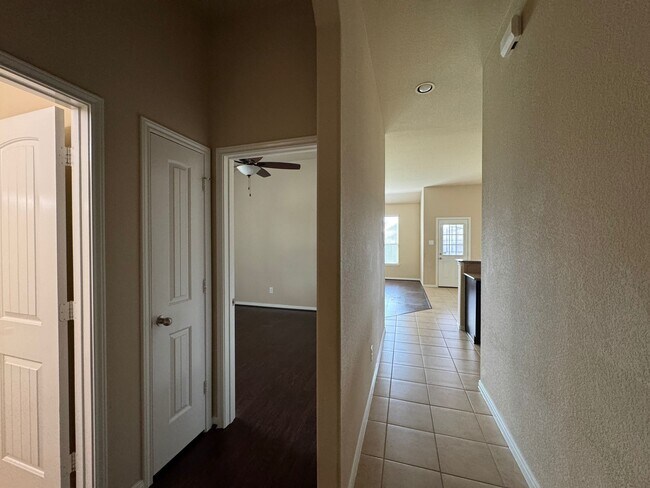 Building Photo - 19038 W Windhaven Terrace Trail