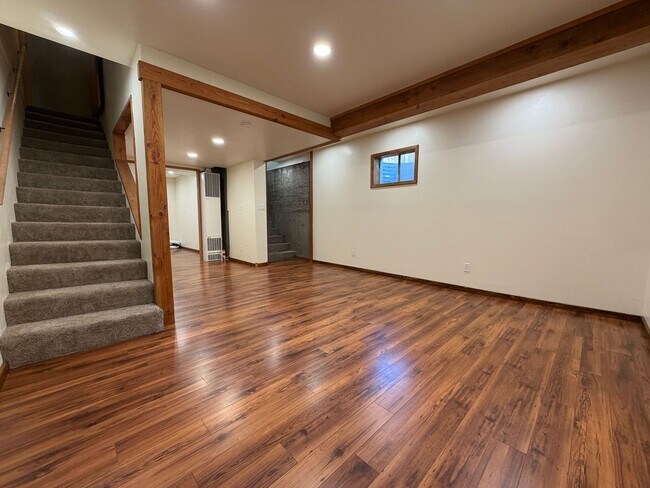 Building Photo - 2708 Delwood Ave