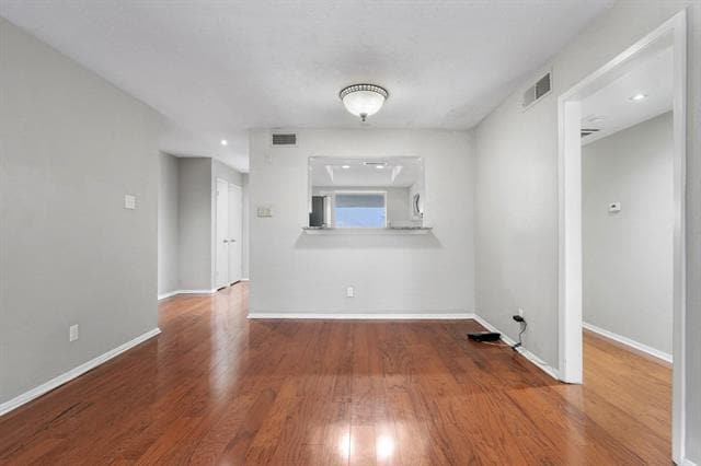 Building Photo - 4533 N O'Connor Rd
