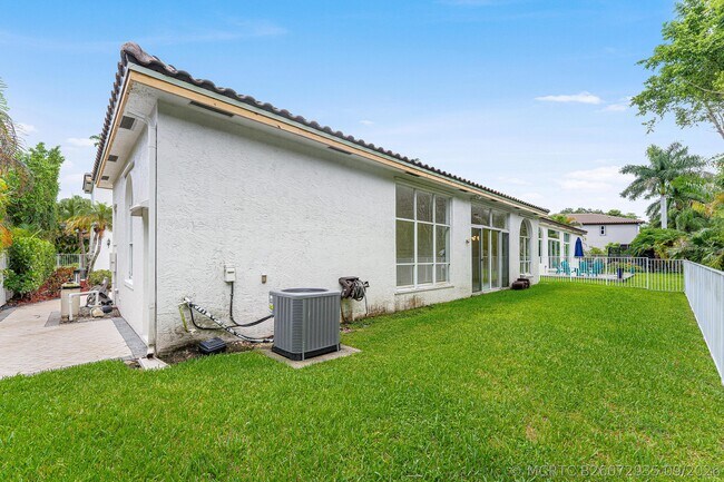 Building Photo - 18596 Ocean Mist Dr
