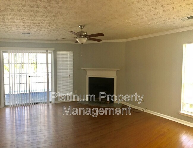 Building Photo - 410 Water Oak Way Sw