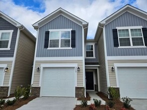 Building Photo - Taylor Hill