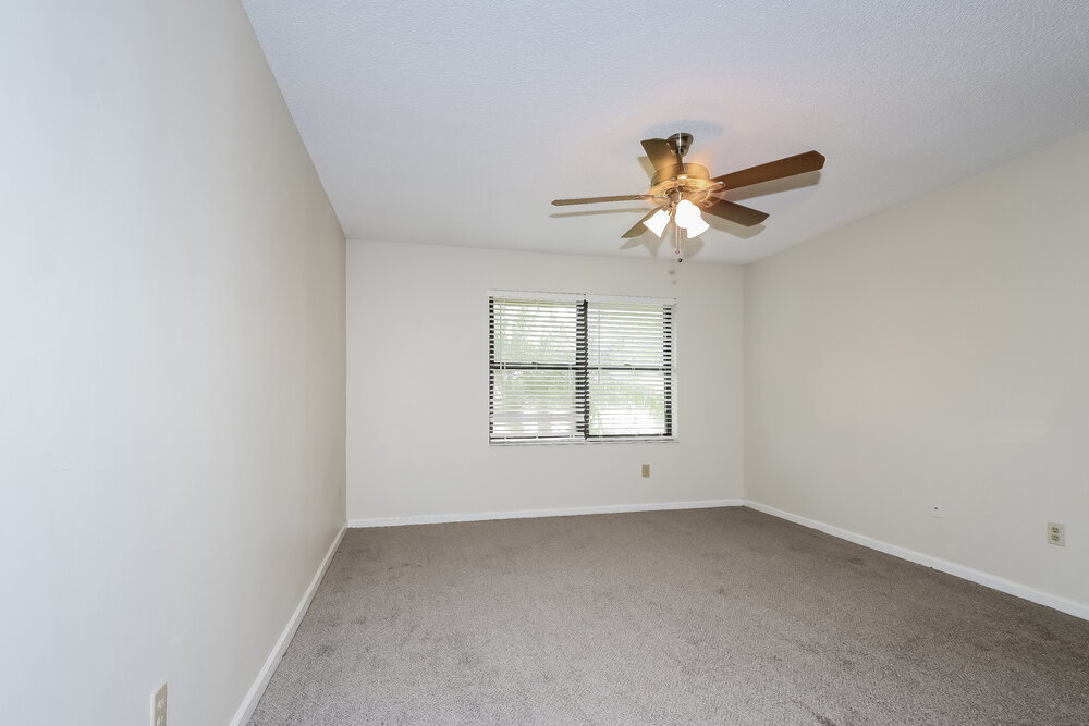 Building Photo - 735 Daffodil Dr