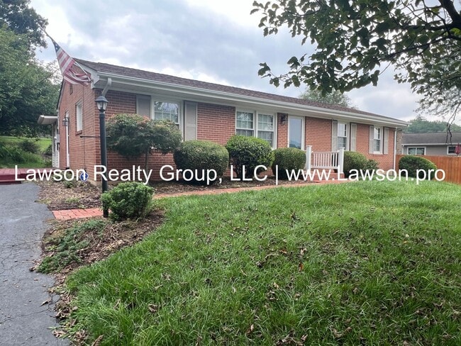 Primary Photo - Nice, Three Bedroom Brick Ranch in City of...