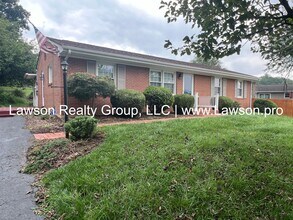 Building Photo - Nice, Three Bedroom Brick Ranch in City of...