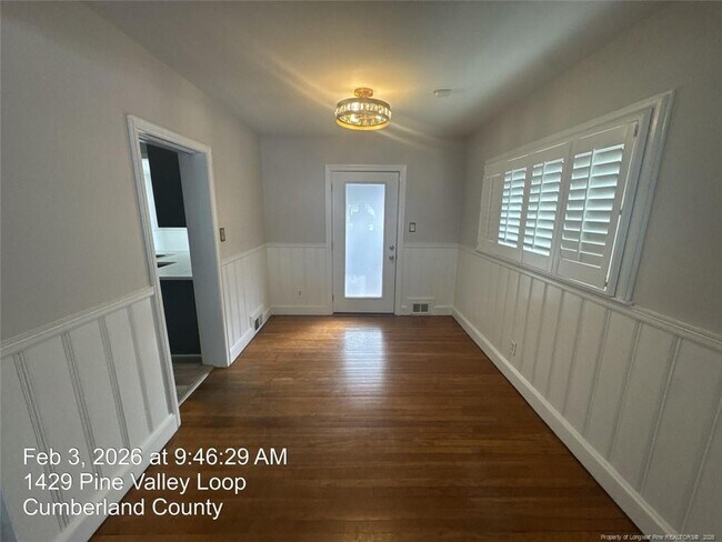 Building Photo - 1429 Pine Valley Loop