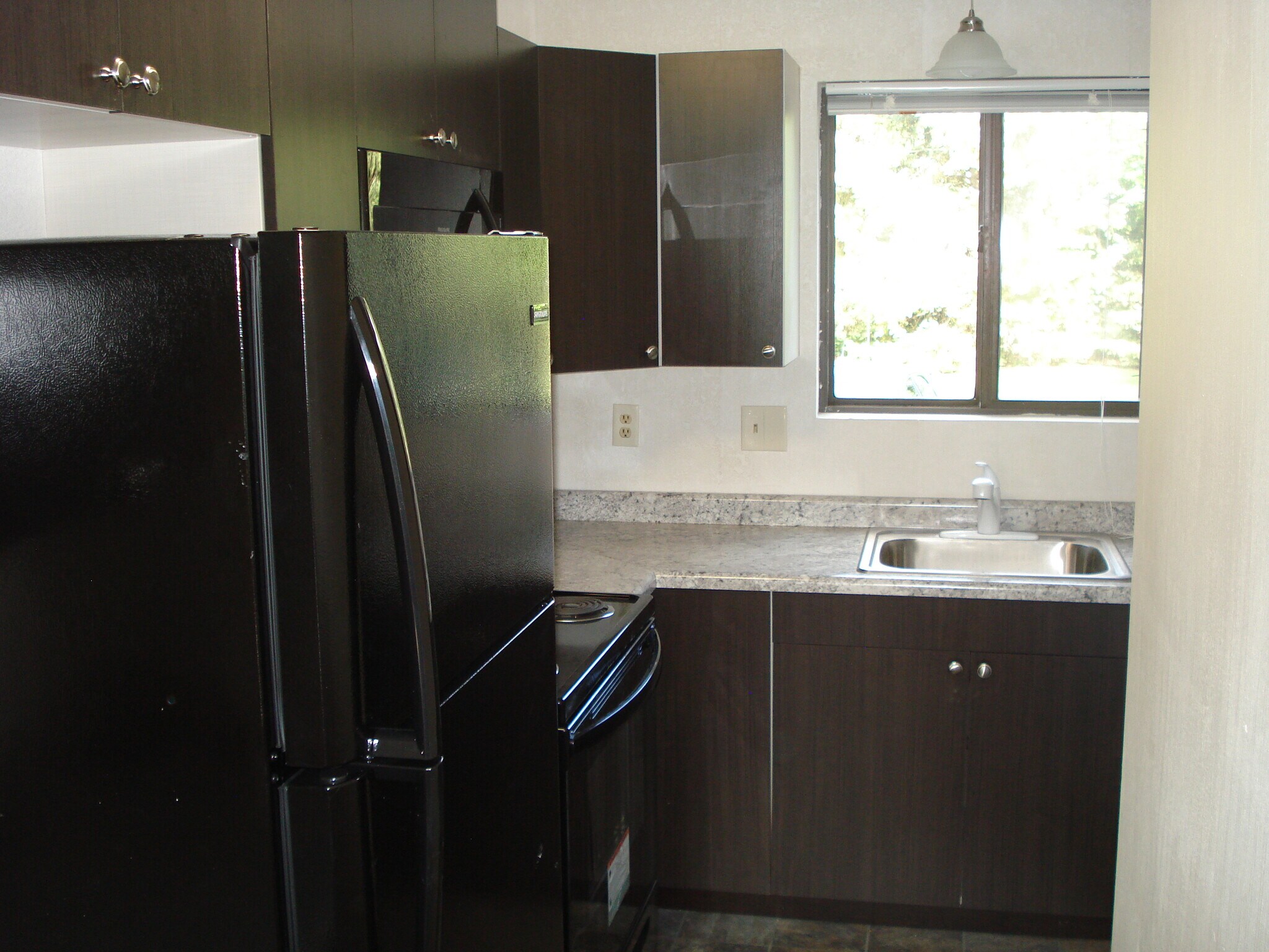 Building Photo - 1200 2nd St