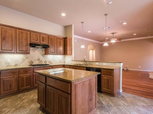 Building Photo - 1007 Savanna Ln