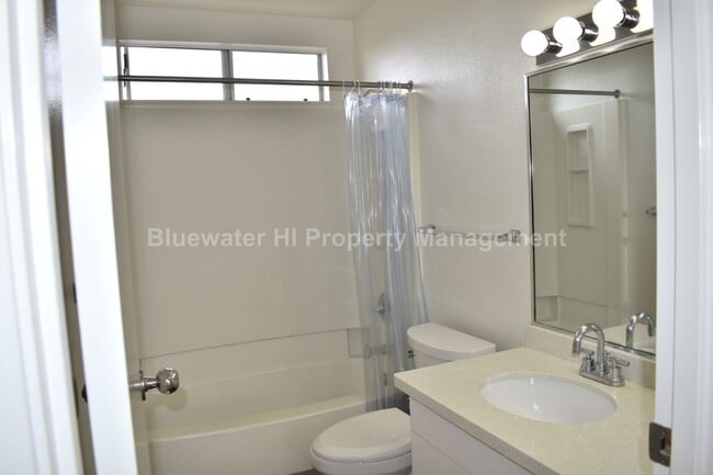 Building Photo - Waikele 4 bedroom, 3 bath home w/ enclosed garage