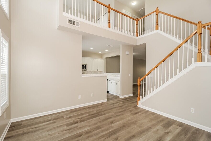 Building Photo - 2213 Hoskin Ct NW