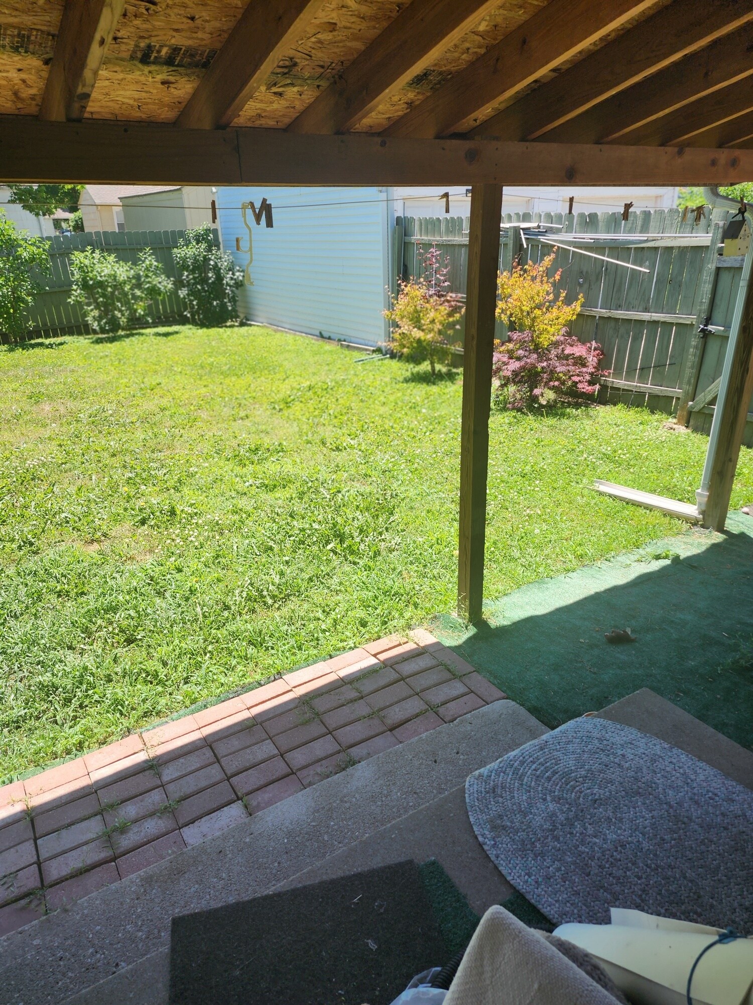 Back Porch - 505 E 28th Ave