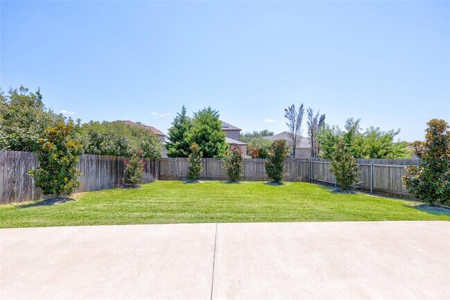 Building Photo - 841 Water Hyacinth Loop