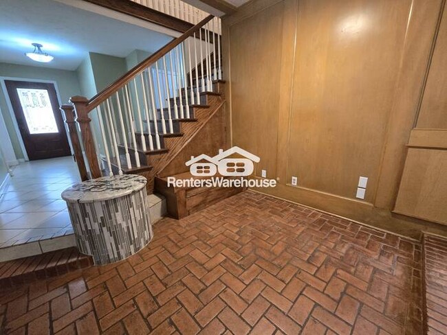 Building Photo - FOR RENT - 5BED 2.5BATH - IRVING TEXAS - M...