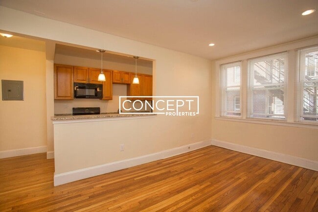 Building Photo - 136A Highland Ave. Unit 28B