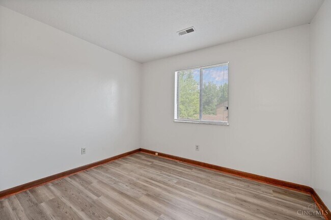 Building Photo - 2050 Augusta Blvd