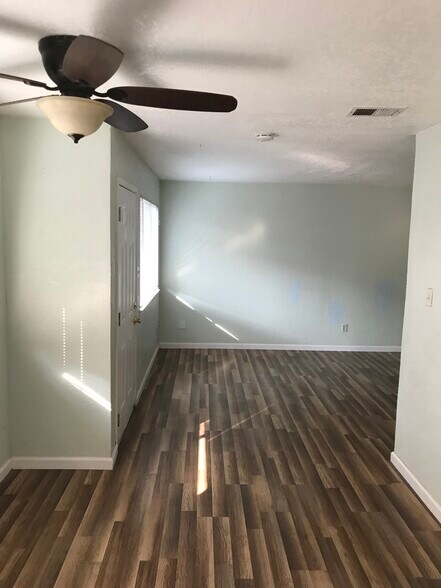 Building Photo - 6029 Rye Way