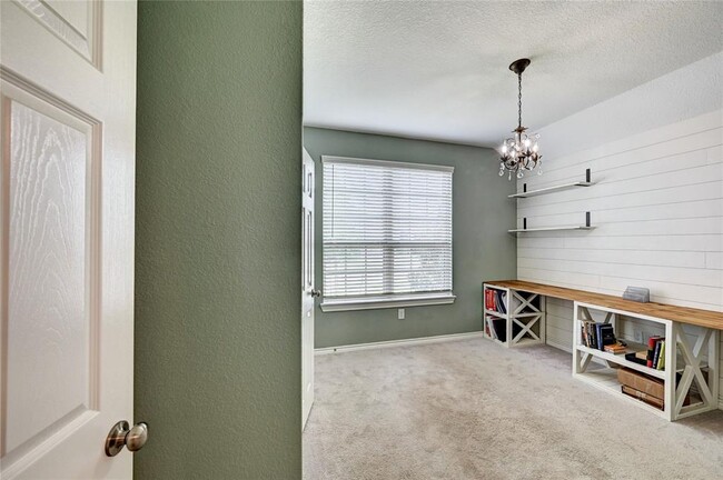 Building Photo - 23847 Northwood Terrace Ln