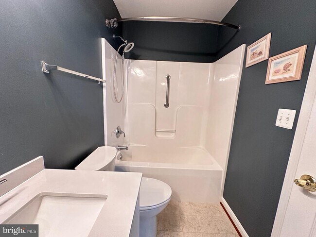 Building Photo - 6504 Feather Edge Court