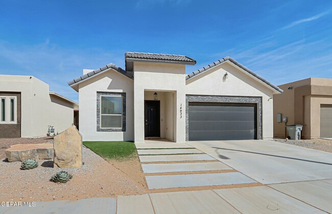 Building Photo - 14933 Tierra Mirage Ave