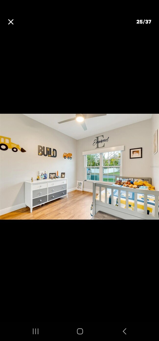 Building Photo - 2707 Scarborough Dr