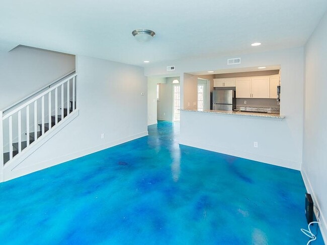 Building Photo - 1202 W Rangeview Cir