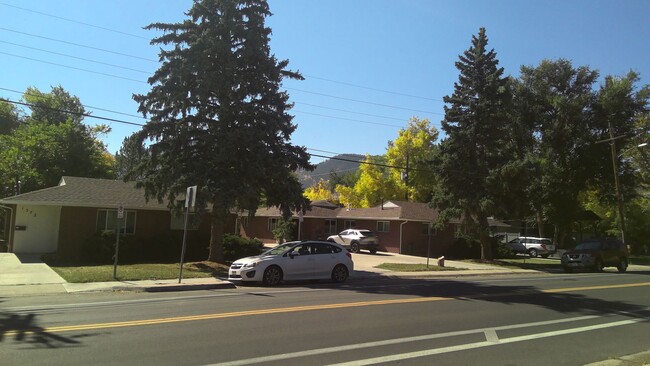 Building Photo - Pet-friendly 2-Bedroom in North Boulder