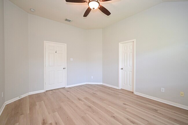 Building Photo - 3111 Myrtle Ranch Dr