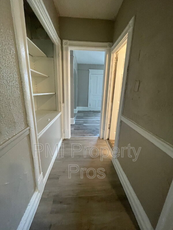 Building Photo - 2621 N 23rd St