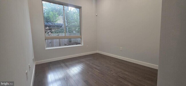 Building Photo - 2208 N 7th St