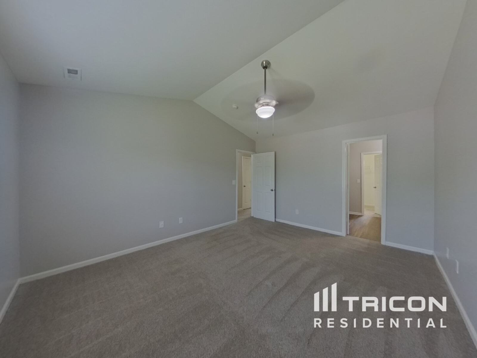 Building Photo - 1513 Crandon Dr