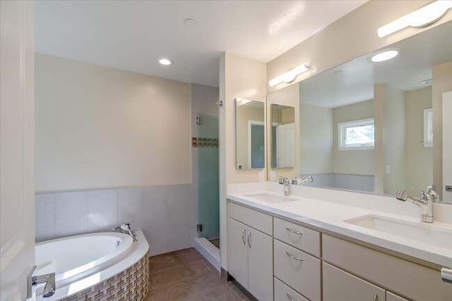 Building Photo - Beautiful Home For Rent in Cupertino with Solar, Pool and Sauna Coming Soon!