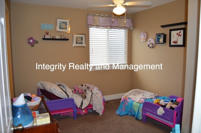 Building Photo - 10299 Willowbridge Ct