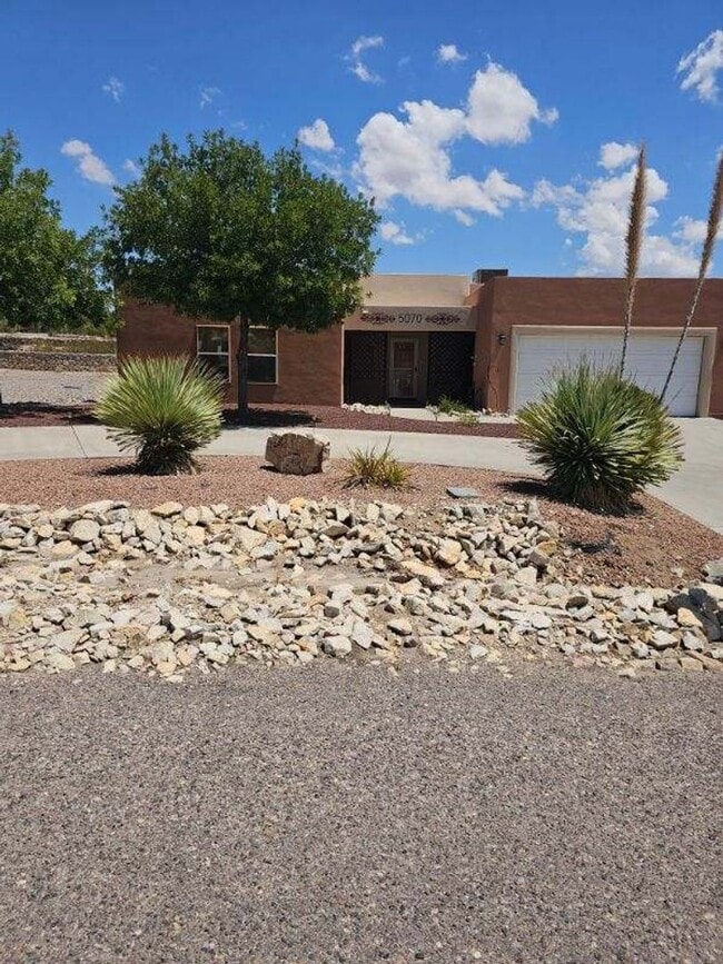 Building Photo - 5070 Usana Ct