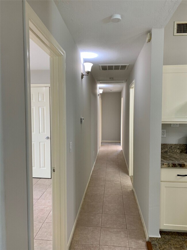 Building Photo - 6723 Del Rio St