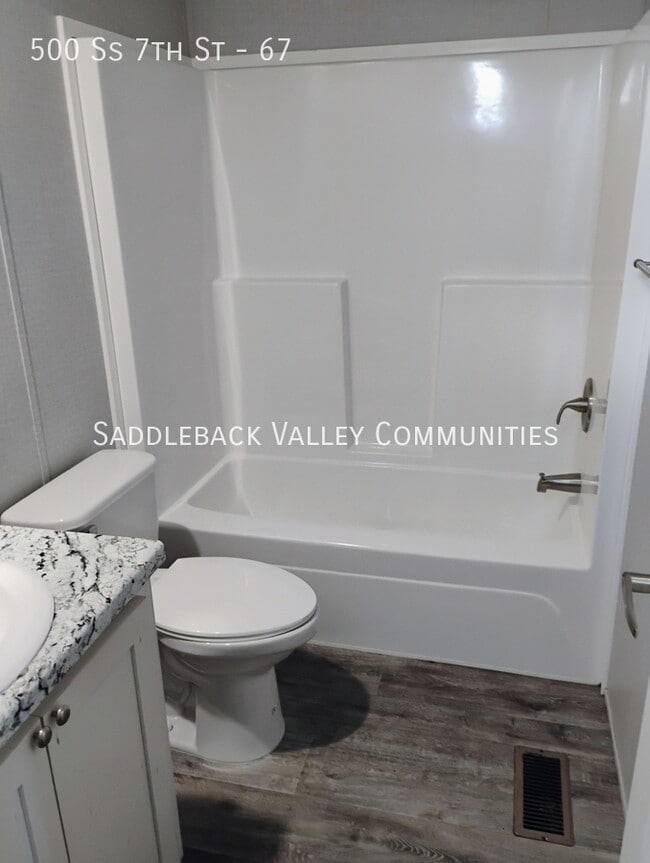 Building Photo - 500 S 7th St