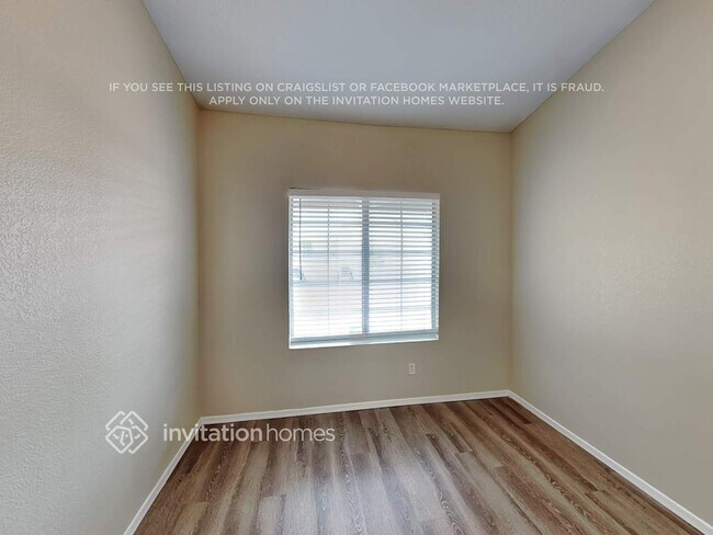 Building Photo - 6453 E Menlo St