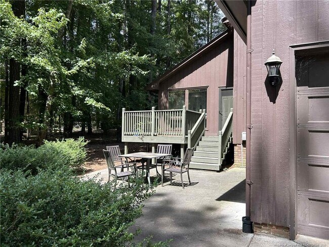 Building Photo - 8043 Canterbury Cir