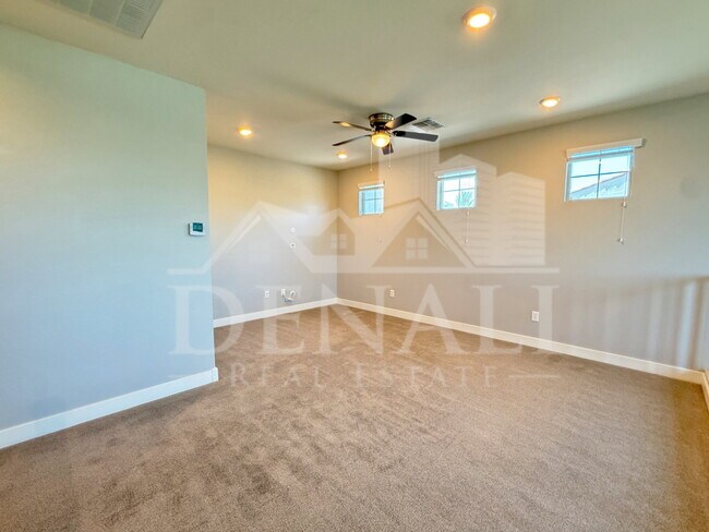 Building Photo - 3855 S McQueen Rd