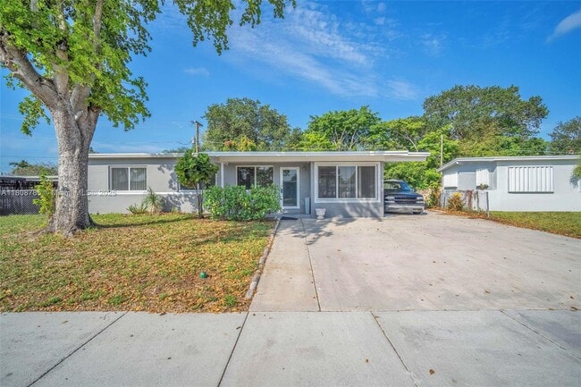 Primary Photo - 3930 SW 32nd Blvd