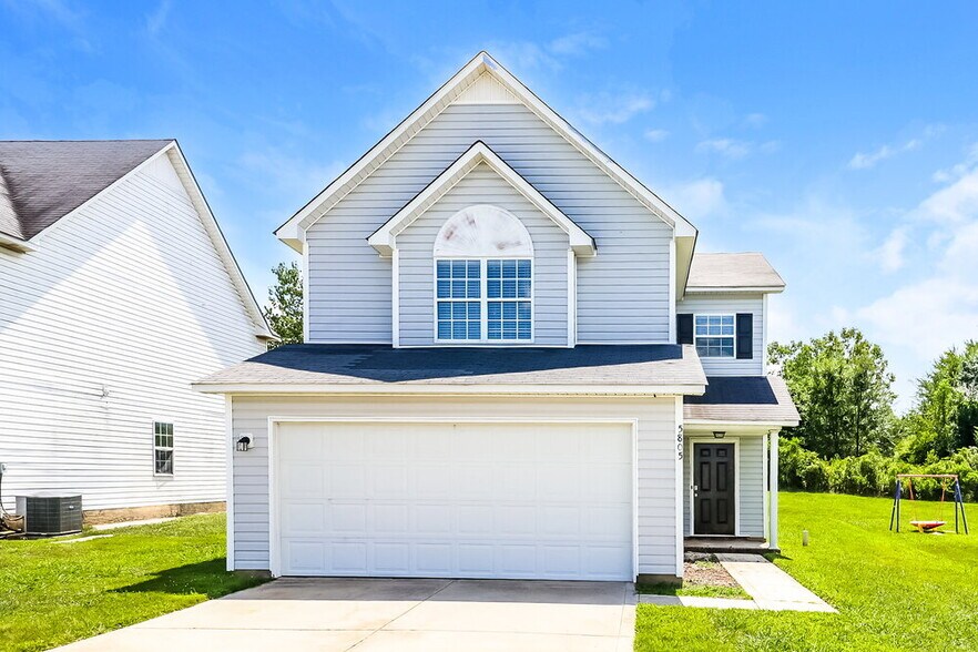 Primary Photo - 5805 Bridgeway Dr