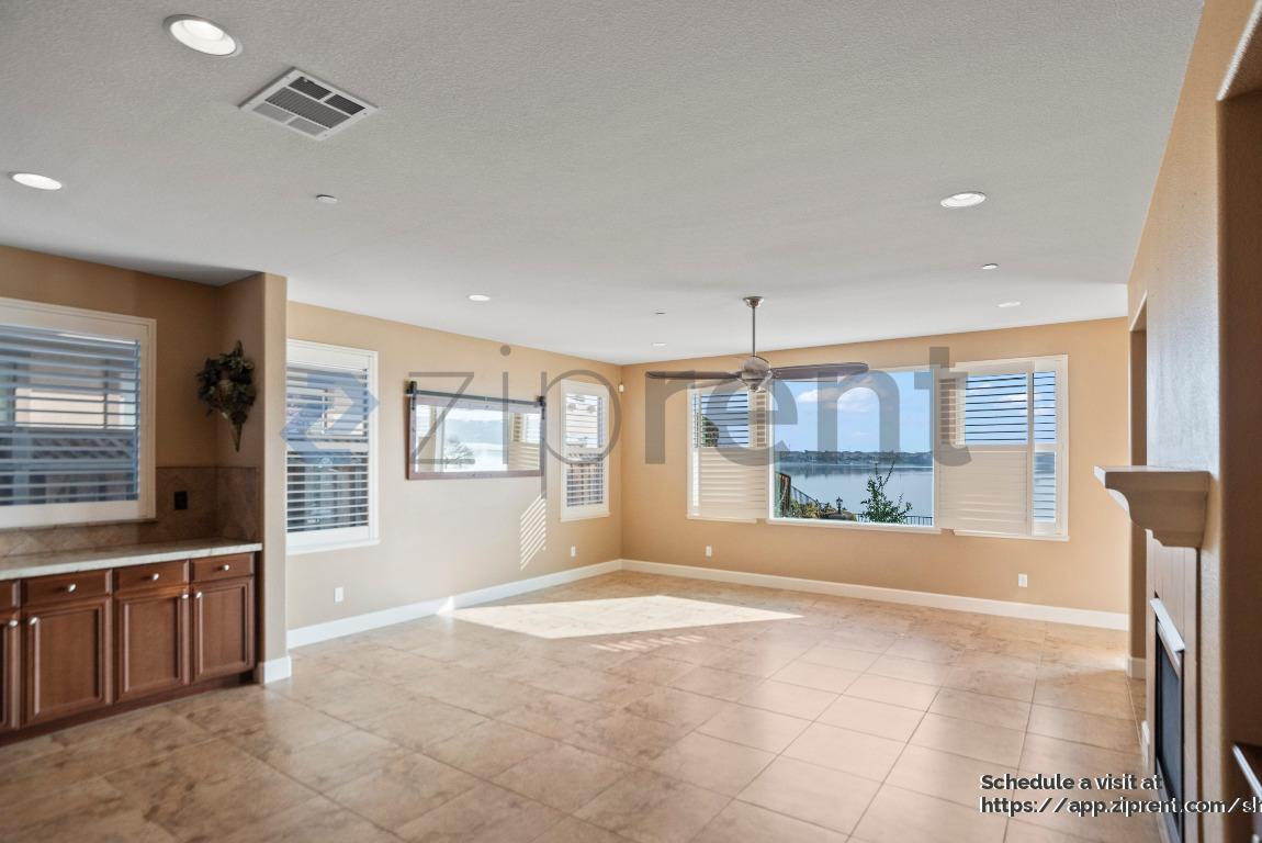 Building Photo - 3998 Chiavari Way