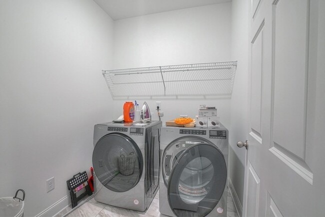 Building Photo - 2309 Laurelstone Dr