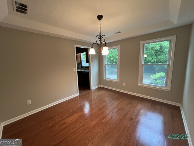 Building Photo - 716 Wilkes Dr