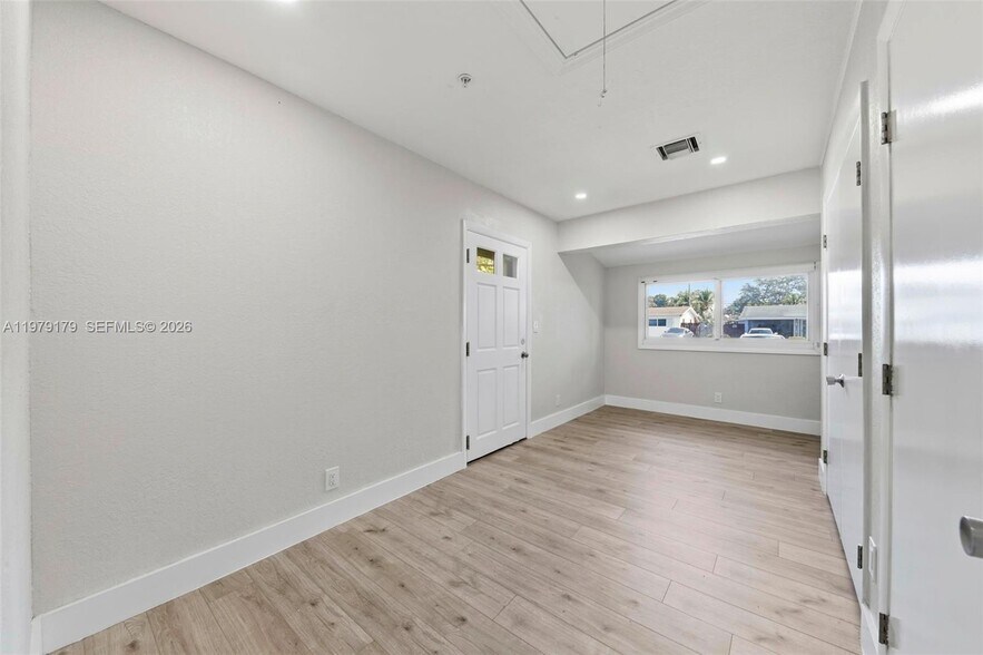 Building Photo - 4561 SW 25th Ter