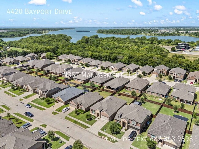 Building Photo - 4420 Bayport Dr