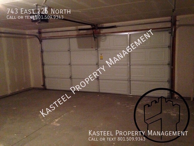 Building Photo - 743 E 125 N St