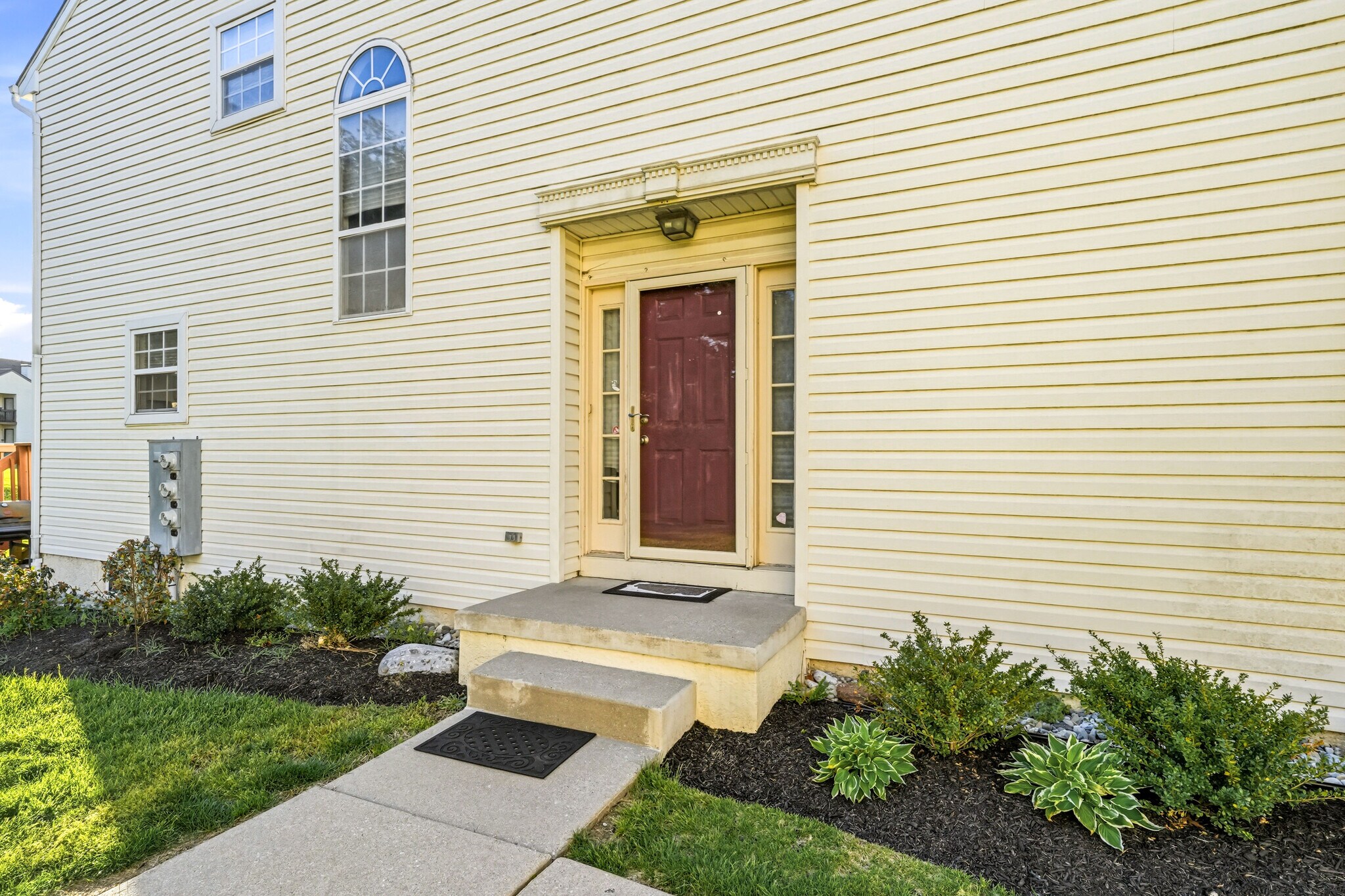 Building Photo - 327 Allens Ln