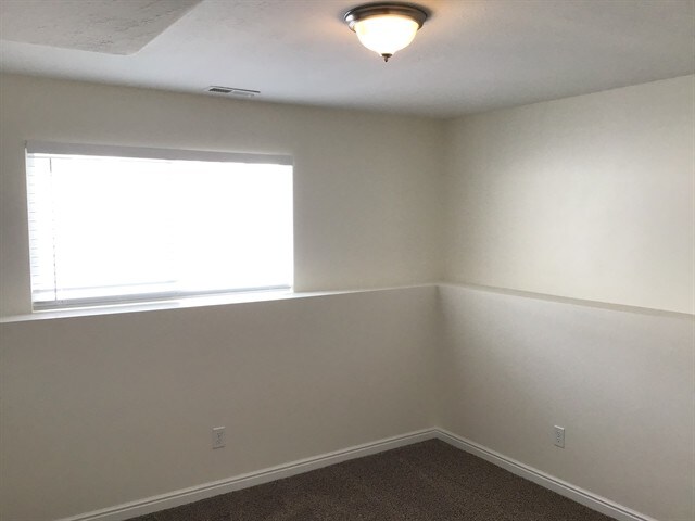 Building Photo - 3354 W 500 N